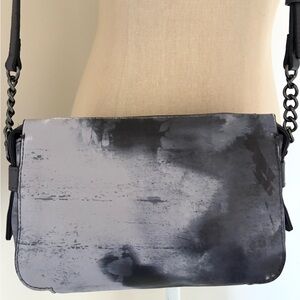 EUC Simply Vera Vera Wang  Gray & Black Crossbody Bag